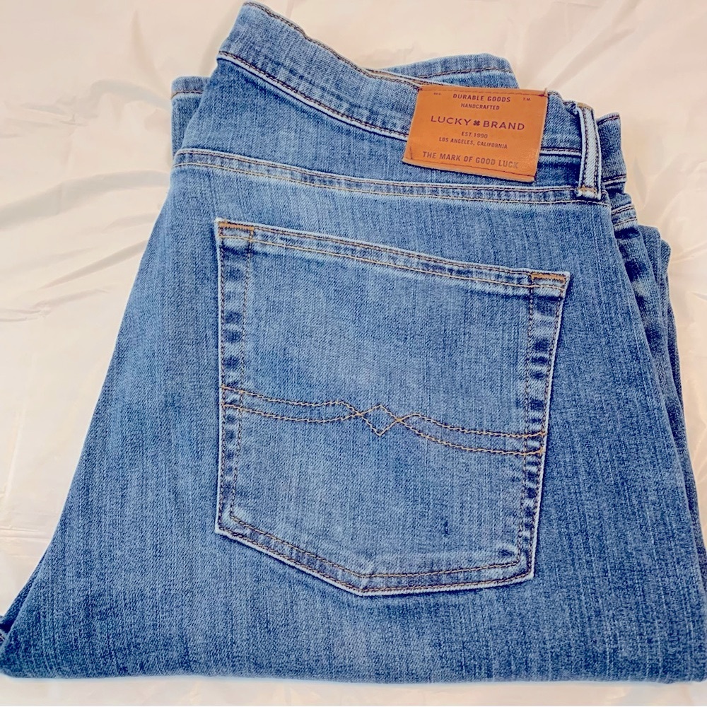 LUCKY BRAND JEANS